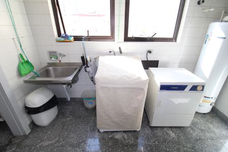 Apartamento à venda com 223m², 4 quartos e 3 vagasÁrea de Serviço