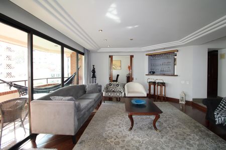 Apartamento à venda com 223m², 4 quartos e 3 vagasSala