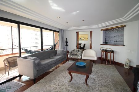 Apartamento à venda com 223m², 4 quartos e 3 vagasSala