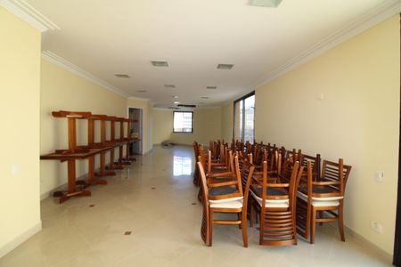 Apartamento à venda com 223m², 4 quartos e 3 vagasÁrea comum - Salão de festas