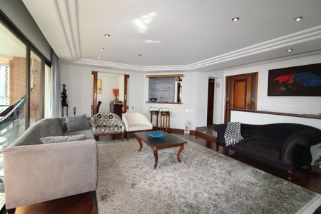 Apartamento à venda com 223m², 4 quartos e 3 vagasSala