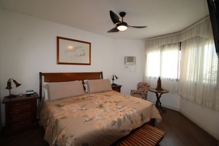 Apartamento à venda com 223m², 4 quartos e 3 vagasQuarto 1