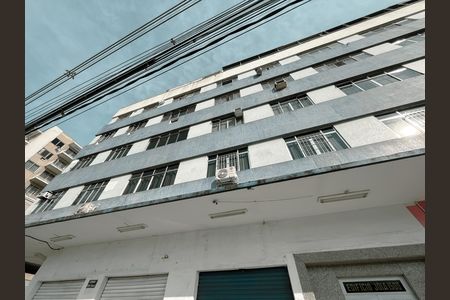Apartamento para alugar com 80m², 2 quartos e 1 vaga Apartamento para alugar com 80m², 2 quartos e 1 vagaFachada