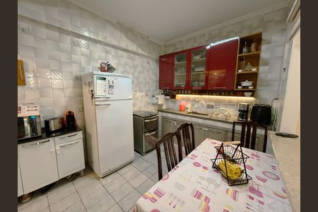 Apartamento para alugar com 80m², 2 quartos e 1 vaga Apartamento para alugar com 80m², 2 quartos e 1 vagaCozinha