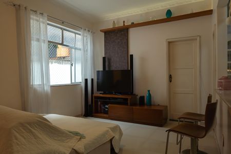 Apartamento para alugar com 80m², 2 quartos e 1 vaga Apartamento para alugar com 80m², 2 quartos e 1 vagaSala