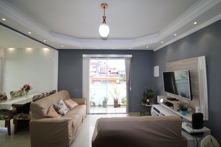 Casa à venda com 129m², 2 quartos e 2 vagasSala