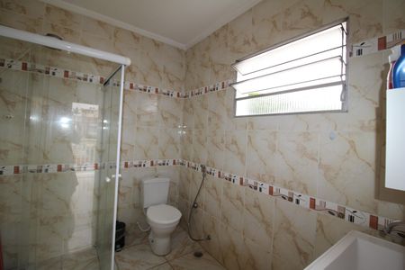 Casa à venda com 129m², 2 quartos e 2 vagasQuarto 2 - Banheiro