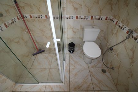 Casa à venda com 129m², 2 quartos e 2 vagasQuarto 2 - Banheiro