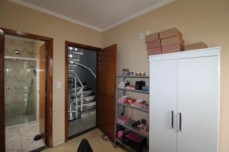 Casa à venda com 129m², 2 quartos e 2 vagasQuarto 1