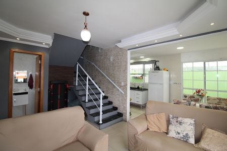 Casa à venda com 129m², 2 quartos e 2 vagasSala