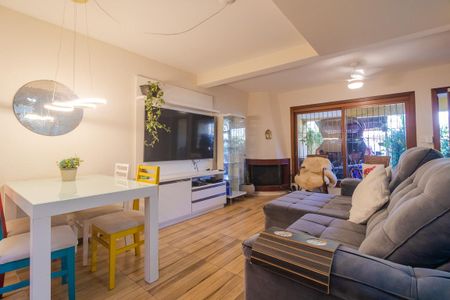 Casa à venda com 154m², 3 quartos e 2 vagasSala