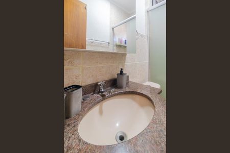 Casa à venda com 154m², 3 quartos e 2 vagasBanheiro