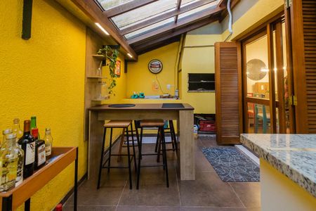 Casa à venda com 154m², 3 quartos e 2 vagasÁrea privativa