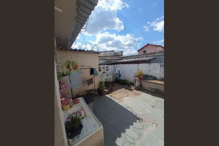 Casa à venda com 239m², 3 quartos e 2 vagasFoto 03