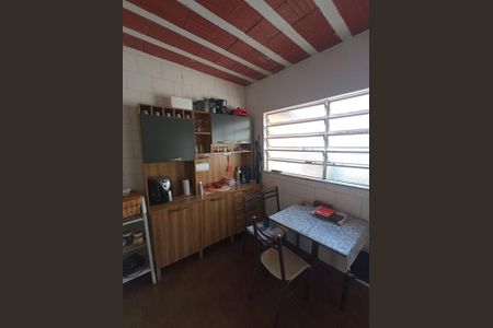Casa à venda com 239m², 3 quartos e 2 vagasFoto 05
