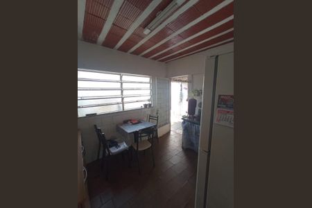 Casa à venda com 239m², 3 quartos e 2 vagasFoto 07