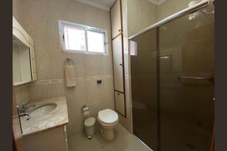 Casa à venda com 180m², 3 quartos e 1 vagaBanheiro