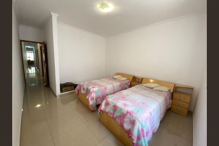 Casa à venda com 180m², 3 quartos e 1 vagaQuarto