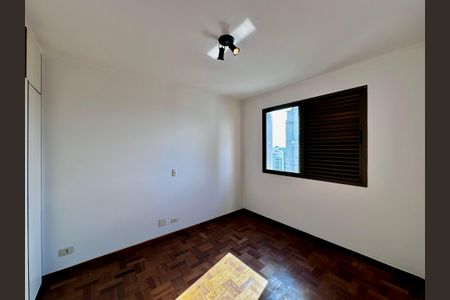 Apartamento para alugar com 161m², 2 quartos e 3 vagas Apartamento para alugar com 161m², 2 quartos e 3 vagasQuarto 2
