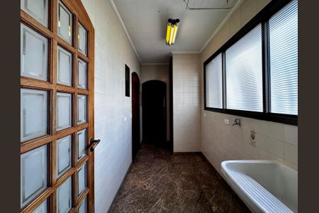 Apartamento para alugar com 161m², 2 quartos e 3 vagas Apartamento para alugar com 161m², 2 quartos e 3 vagasÁrea de Serviço