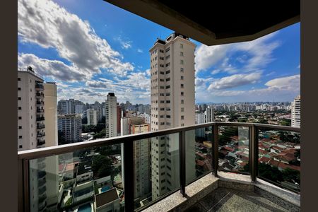Apartamento para alugar com 161m², 2 quartos e 3 vagas Apartamento para alugar com 161m², 2 quartos e 3 vagasSacada Suíte