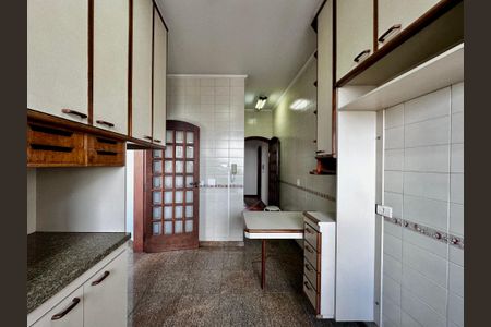 Apartamento para alugar com 161m², 2 quartos e 3 vagas Apartamento para alugar com 161m², 2 quartos e 3 vagasCozinha