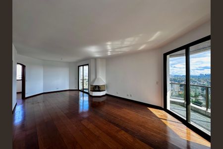 Apartamento para alugar com 161m², 2 quartos e 3 vagas Apartamento para alugar com 161m², 2 quartos e 3 vagasSala