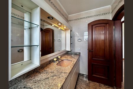 Apartamento para alugar com 161m², 2 quartos e 3 vagas Apartamento para alugar com 161m², 2 quartos e 3 vagasBanheiro Suíte