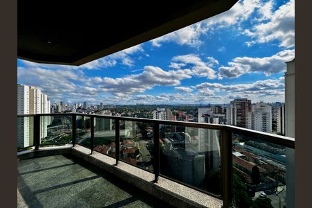Apartamento para alugar com 161m², 2 quartos e 3 vagas Apartamento para alugar com 161m², 2 quartos e 3 vagasSacada