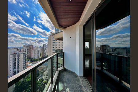 Apartamento para alugar com 161m², 2 quartos e 3 vagas Apartamento para alugar com 161m², 2 quartos e 3 vagasSacada