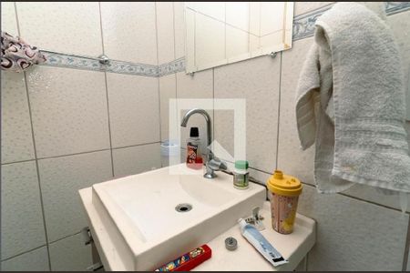 Casa à venda com 180m², 3 quartos e 4 vagasBanheiro 3