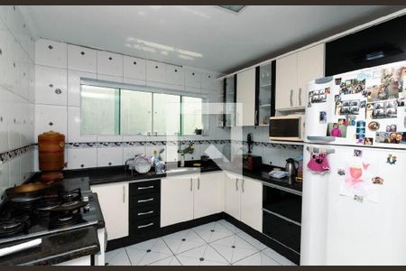 Casa à venda com 180m², 3 quartos e 4 vagasCozinha