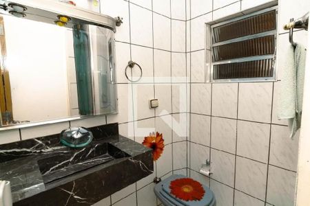 Casa à venda com 180m², 3 quartos e 4 vagasBanheiro 2