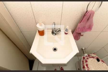 Casa à venda com 180m², 3 quartos e 4 vagasBanheiro 1