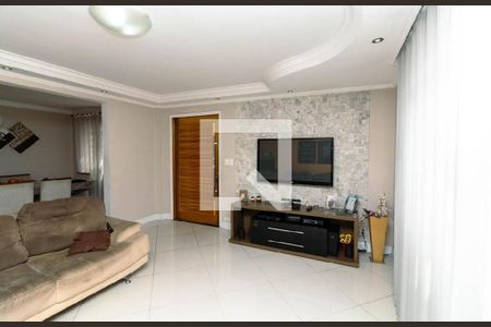 Casa à venda com 180m², 3 quartos e 4 vagasSala