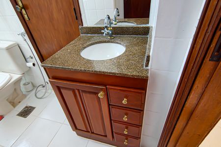 Apartamento à venda com 110m², 2 quartos e 1 vaga Apartamento à venda com 110m², 2 quartos e 1 vagabanheiro social