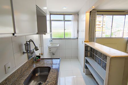 Apartamento à venda com 110m², 2 quartos e 1 vaga Apartamento à venda com 110m², 2 quartos e 1 vagaCozinha e Área de Serviço