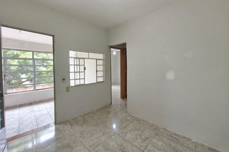 Casa à venda com 77m², 2 quartos e 1 vaga Casa à venda com 77m², 2 quartos e 1 vagaSala