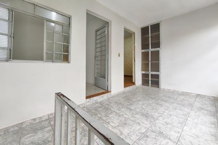 Casa à venda com 77m², 2 quartos e 1 vaga Casa à venda com 77m², 2 quartos e 1 vagaCorredor