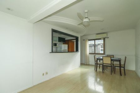 Apartamento à venda com 112m², 2 quartos e 2 vagasSala