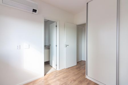 Apartamento à venda com 70m², 2 quartos e 2 vagasSuíte 1