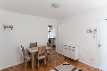 Apartamento à venda com 60m², 2 quartos e sem vaga Apartamento à venda com 60m², 2 quartos e sem vagaLockbox