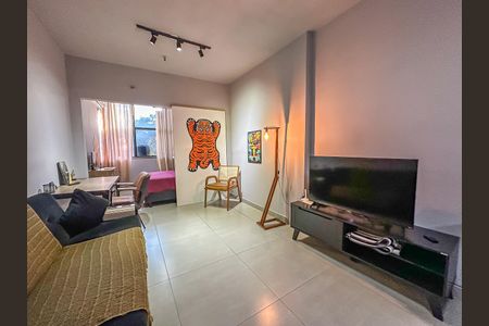 Apartamento à venda com 41m², 1 quarto e 1 vagaSala/Quarto