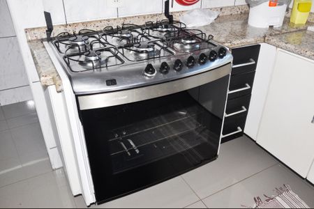 Casa à venda com 250m², 3 quartos e 5 vagas Casa à venda com 250m², 3 quartos e 5 vagasCozinha