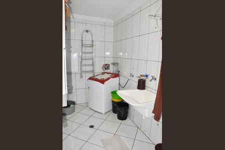 Casa à venda com 250m², 3 quartos e 5 vagas Casa à venda com 250m², 3 quartos e 5 vagasÁrea de Serviço