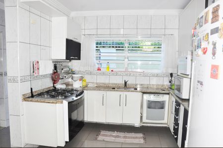 Casa à venda com 250m², 3 quartos e 5 vagas Casa à venda com 250m², 3 quartos e 5 vagasCozinha