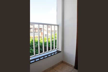 Casa à venda com 250m², 3 quartos e 5 vagas Casa à venda com 250m², 3 quartos e 5 vagasDetalhe - Varanda