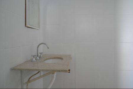 Casa para alugar com 33m², 2 quartos e sem vagaBanheiro