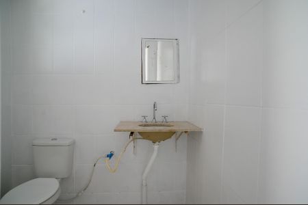 Casa para alugar com 33m², 2 quartos e sem vagaBanheiro