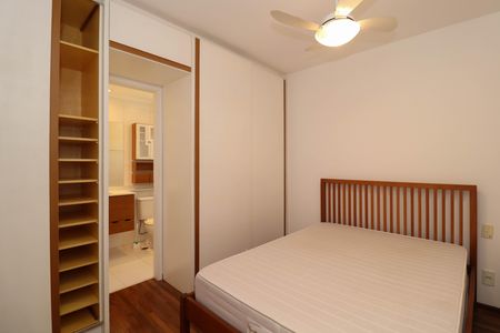 Apartamento para alugar com 62m², 2 quartos e 2 vagas Apartamento para alugar com 62m², 2 quartos e 2 vagasSuíte